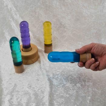 Preview: Leuchtdildo mit Ständer in verschiedenen Farben